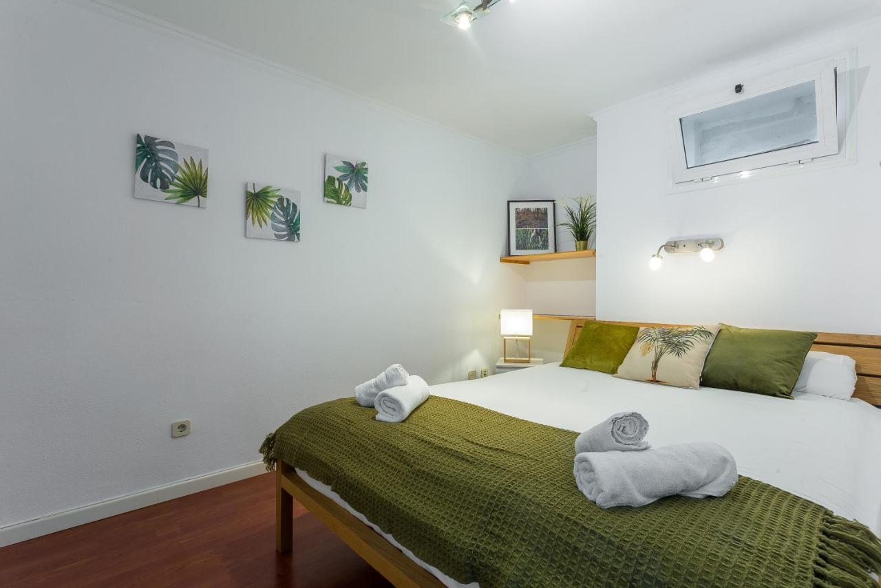 Lodging Apartments Illa Diagonal Barcelona Kültér fotó